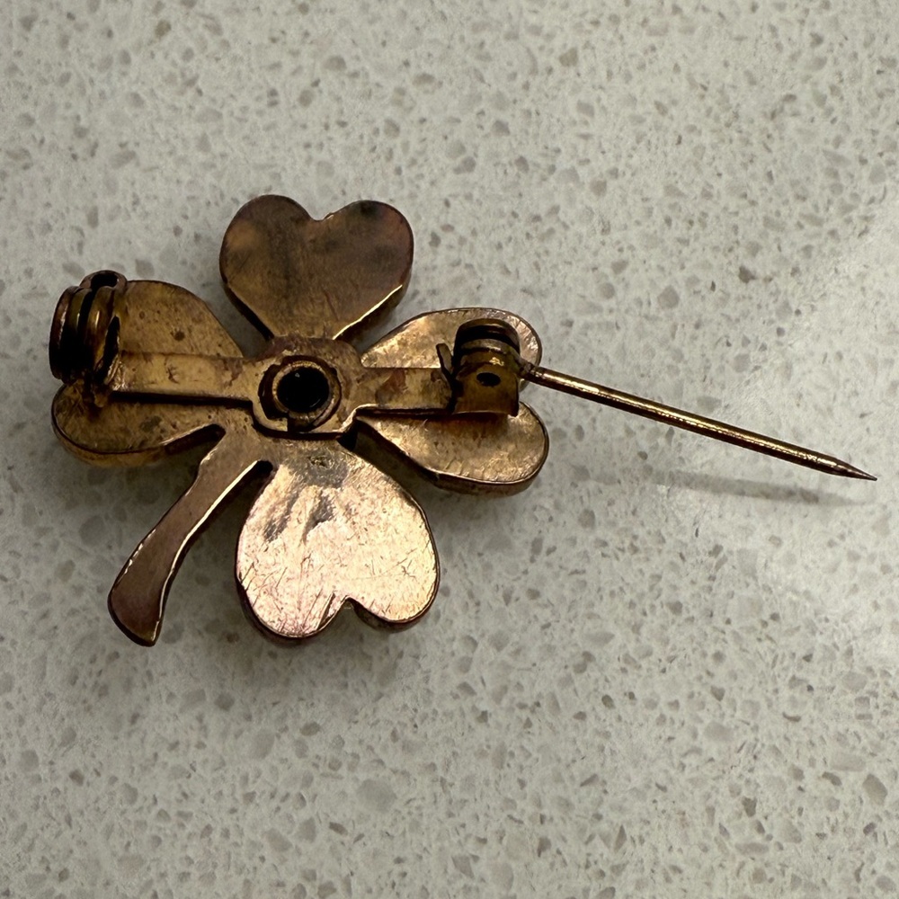 Vintage Four Leaf Clover Brooch Pin Gold Tone Faux Pearls - Picture 7 of 8